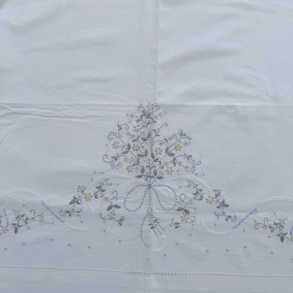 SFERRA QUEEN SIZE FLAT BED SHEET